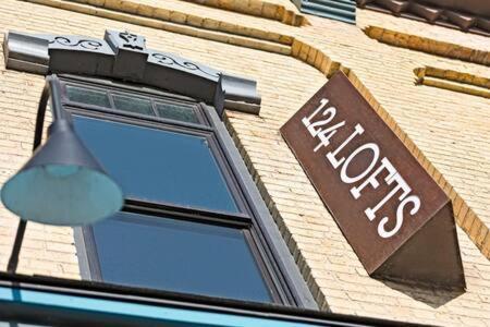 Hip Urban Loft - Small Town Charm -124 Lofts #3 웨스트던디 외부 사진